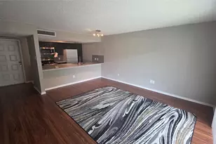 2818 S Bartell Dr, Houston, TX 77054 - Photo 1