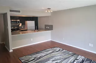 2818 S Bartell Dr, Houston, TX 77054 - Photo 5