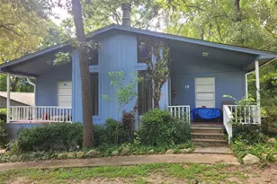 20 Connor Ln, Huntsville, TX 77320 - Photo 1