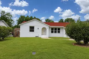 4607 Englewood St, Houston, TX 77026 - Photo 1