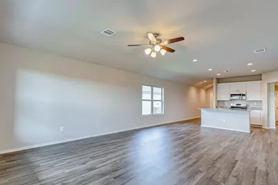 10403 Meadow Saffron Drive, Houston, TX 77016 - Photo 11