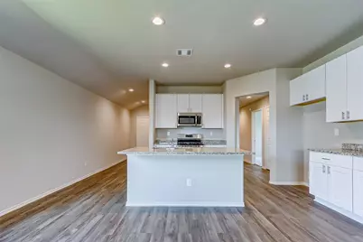 10403 Meadow Saffron Drive, Houston, TX 77016 - Photo 9