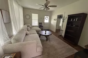 1518 Live Oak St, Columbus, TX 78934 - Photo 5