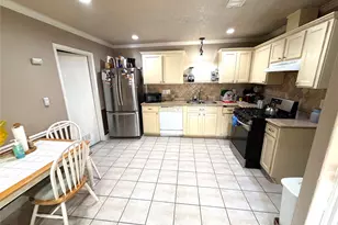 3723 Varla Ln, Houston, TX 77014 - Photo 11