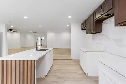 9226 Grady Street, Houston, TX 77016 - Photo 11