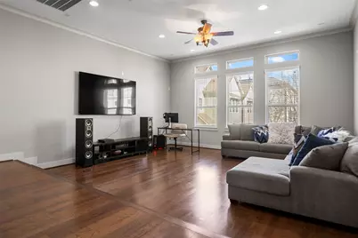 1129 Beasley Hills Lane, Houston, TX 77008 - Photo 9