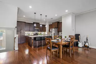 1129 Beasley Hills Ln, Houston, TX 77008 - Photo 11