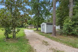 394 County Rd 3378, Cleveland, TX 77327 - Photo 9