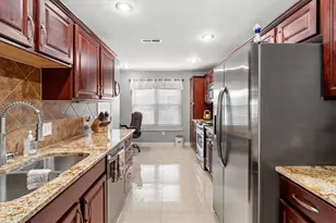 106 Tower Dr, Friendswood, TX 77546 - Photo 11