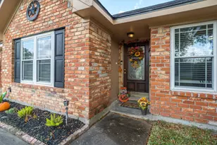 106 Tower Dr, Friendswood, TX 77546 - Photo 5