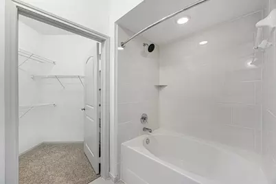 8877 Lakes At 610 Drive #267, Houston, TX 77054 - Photo 21