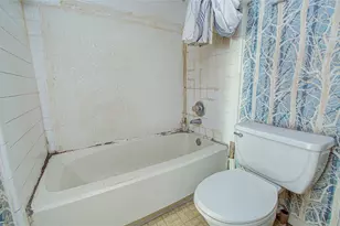 3015 Walnut Bend Ln, Houston, TX 77042 - Photo 15