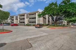 3015 Walnut Bend Ln, Houston, TX 77042 - Photo 33