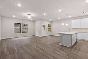 12331 Ridge Top Ct, Conroe, TX 77304 - Photo 9