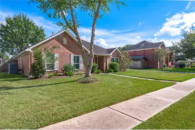2009 Stapleton Drive, Friendswood, TX 77546 - Photo 3