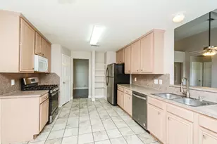 19715 Lindenfield Ct, Katy, TX 77449 - Photo 9
