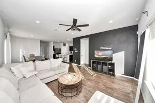 12754 Landon Light Ln, Houston, TX 77038 - Photo 15