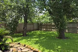 4431 Casey Cir, Sugar Land, TX 77479 - Photo 11
