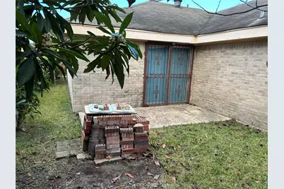 11123 Somerford Drive, Houston, TX 77072 - Photo 23