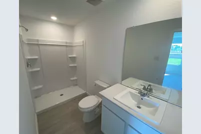 4 Robin Court, Angleton, TX 77515 - Photo 11