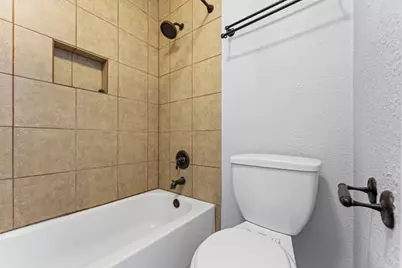 19 Hideaway Drive Drive, Friendswood, TX 77546 - Photo 9