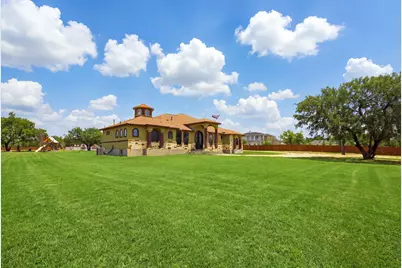535 W Ansley Boulevard, San Antonio, TX 78221 - Photo 3