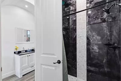 535 W Ansley Boulevard, San Antonio, TX 78221 - Photo 31