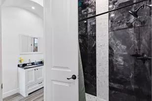 535 W Ansley Blvd, San Antonio, TX 78221 - Photo 31