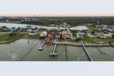 1918 Todville Road, Seabrook, TX 77586 - Photo 3