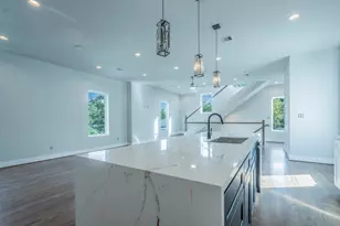 2205 Mary St, Houston, TX 77026 - Photo 3