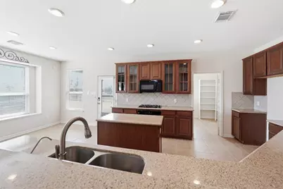 5803 Deleon Trail Drive, Spring, TX 77379 - Photo 5