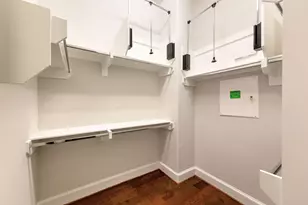 2722 Maxroy St, Houston, TX 77007 - Photo 9