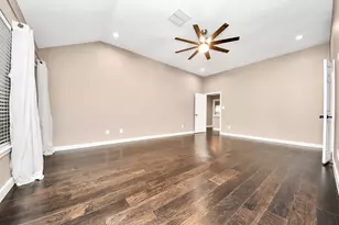 3210 Shadowwalk Dr, Houston, TX 77082 - Photo 35