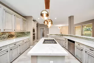 3210 Shadowwalk Dr, Houston, TX 77082 - Photo 5