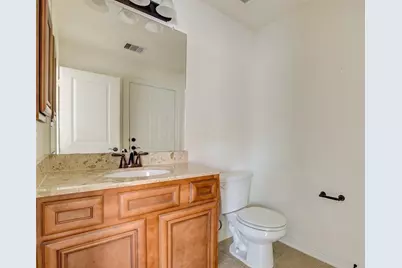 28 W Oaks Drive, Houston, TX 77058 - Photo 19