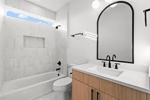 2942 Pitzlin St, Houston, TX 77023 - Photo 19