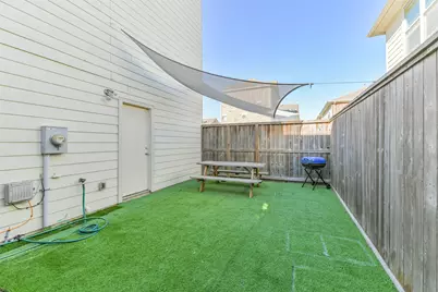 11307 Main Holly Drive, Houston, TX 77025 - Photo 7