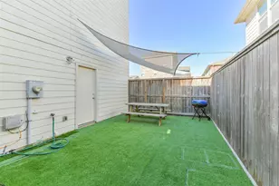 11307 Main Holly Dr, Houston, TX 77025 - Photo 7