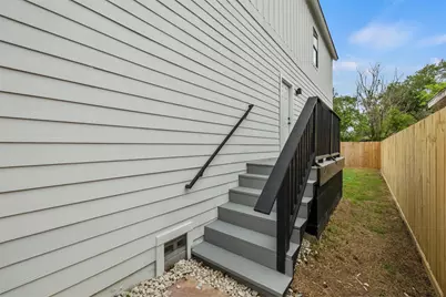 727 E 40th Street, Houston, TX 77022 - Photo 21