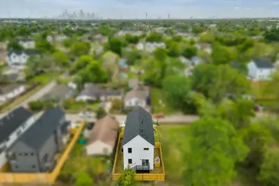 727 E 40th Street, Houston, TX 77022 - Photo 3