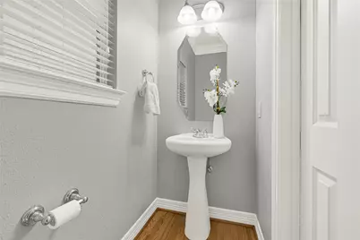 1420 W 26th Street, Houston, TX 77008 - Photo 13