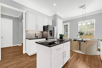 1420 W 26th Street, Houston, TX 77008 - Photo 9