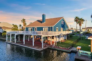 21814 Lampasas Dr, Galveston, TX 77554 - Photo 1