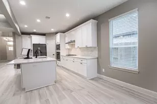 15803 Sugar Maple Ln, Santa Fe, TX 77517 - Photo 3