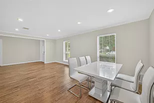8530 Roos Rd, Houston, TX 77036 - Photo 13