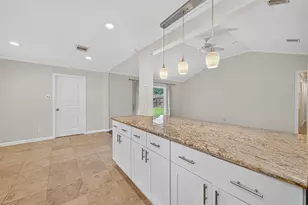 8530 Roos Rd, Houston, TX 77036 - Photo 19