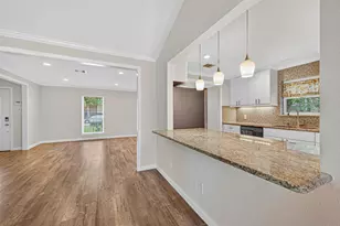 8530 Roos Rd, Houston, TX 77036 - Photo 27
