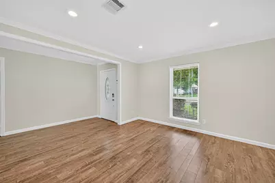 8530 Roos Road, Houston, TX 77036 - Photo 9