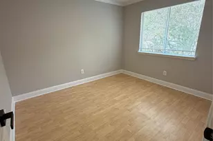 8622 Elm Lake Dr, Houston, TX 77083 - Photo 11