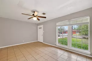 4326 Howcher St, Houston, TX 77047 - Photo 3